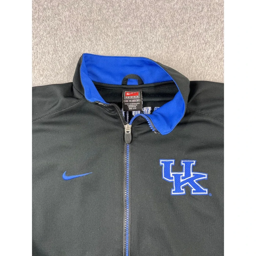 Nike vintage university